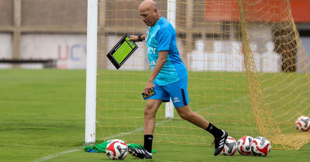    Mosquera: "César Vallejo ya tiene que tener una estrella"