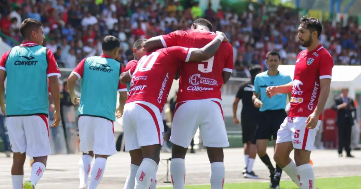 🔴#ENVIVO| Unión Comercio vence por 1-0 a Cienciano en Tarapoto 