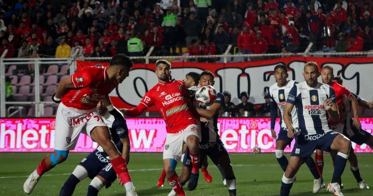 (FOTO) ¡No se hicieron nada en el Cusco! Alianza Lima igualó con Cienciano