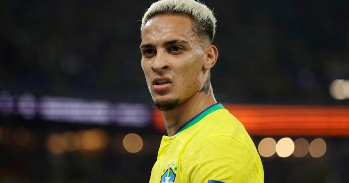 Manchester United emitió comunicado sobre situación del brasileño Antony