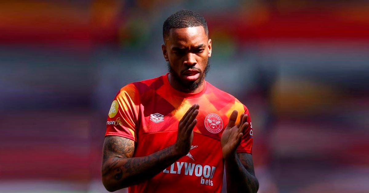 ¡Lo tiene apuntado! Delantero Ivan Toney está en la mira del Arsenal