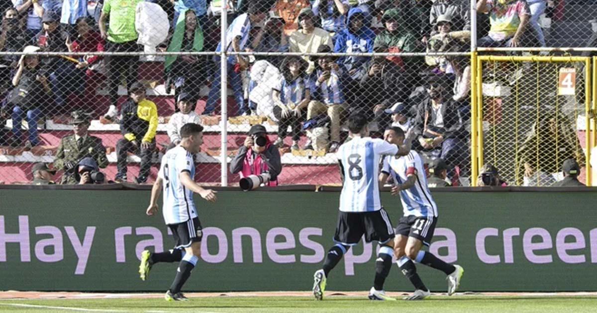 (VIDEO|FOTOS) Sin Messi, Argentina goleó 3-0 en La Paz a Bolivia