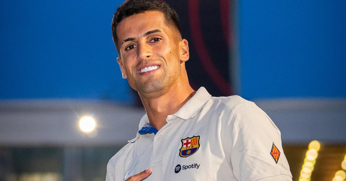 Justo a tiempo: Joao Cancelo fue anunciado por el FC Barcelona 