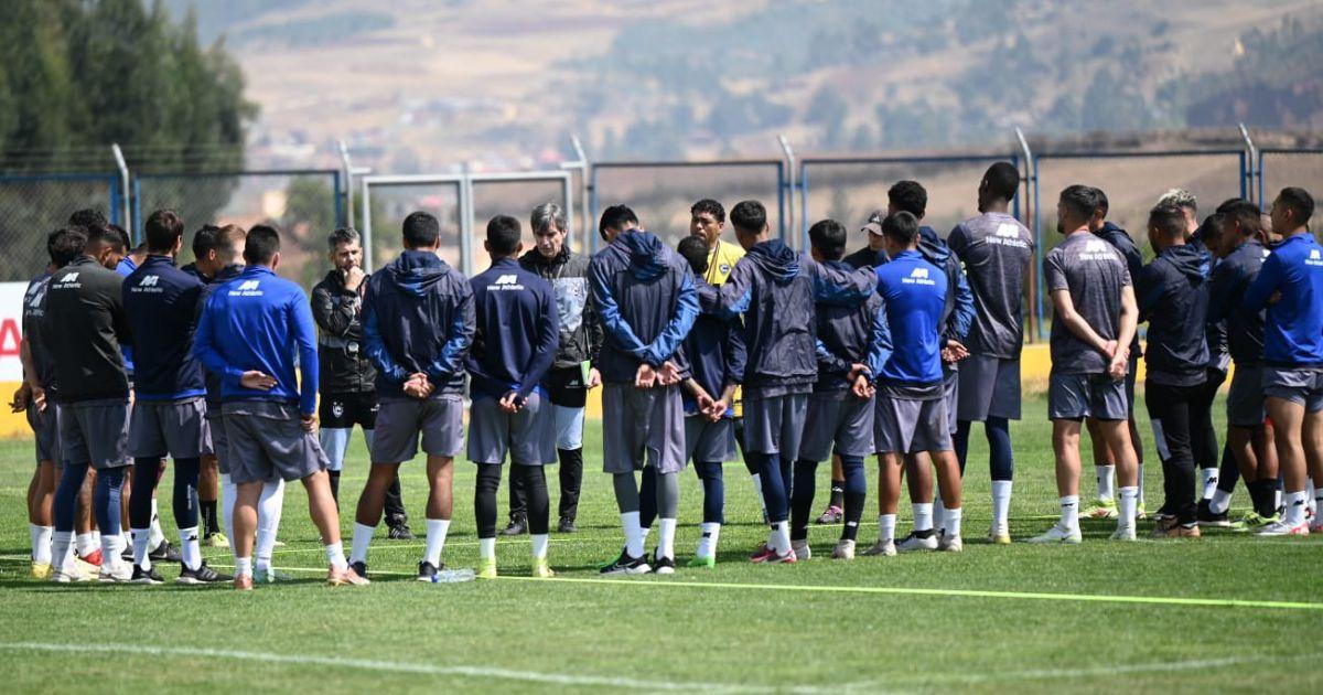 Ibáñez dirigió su primer entrenamiento en Cienciano
