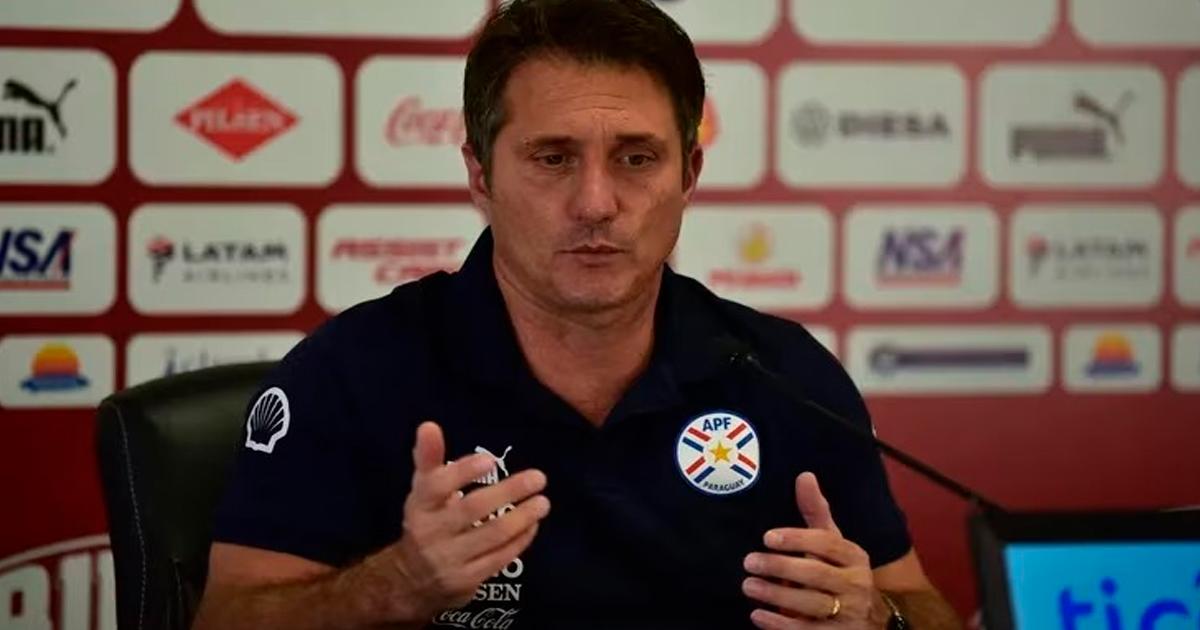 Barros Schelotto: "Ante Perú hubo 3 jugadas claras de VAR que no fueron sancionadas; hoy no vieron la falta del jugador venezolano"