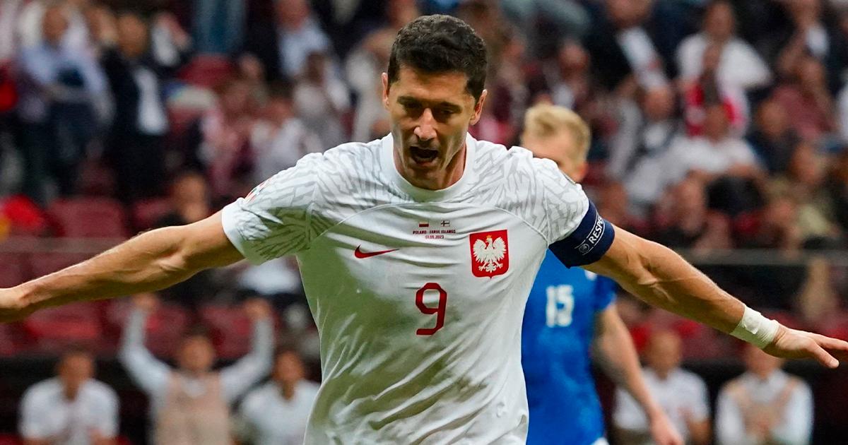 (VIDEO) Lewandowski salva a Polonia con un doblete frente a Islas Feroe