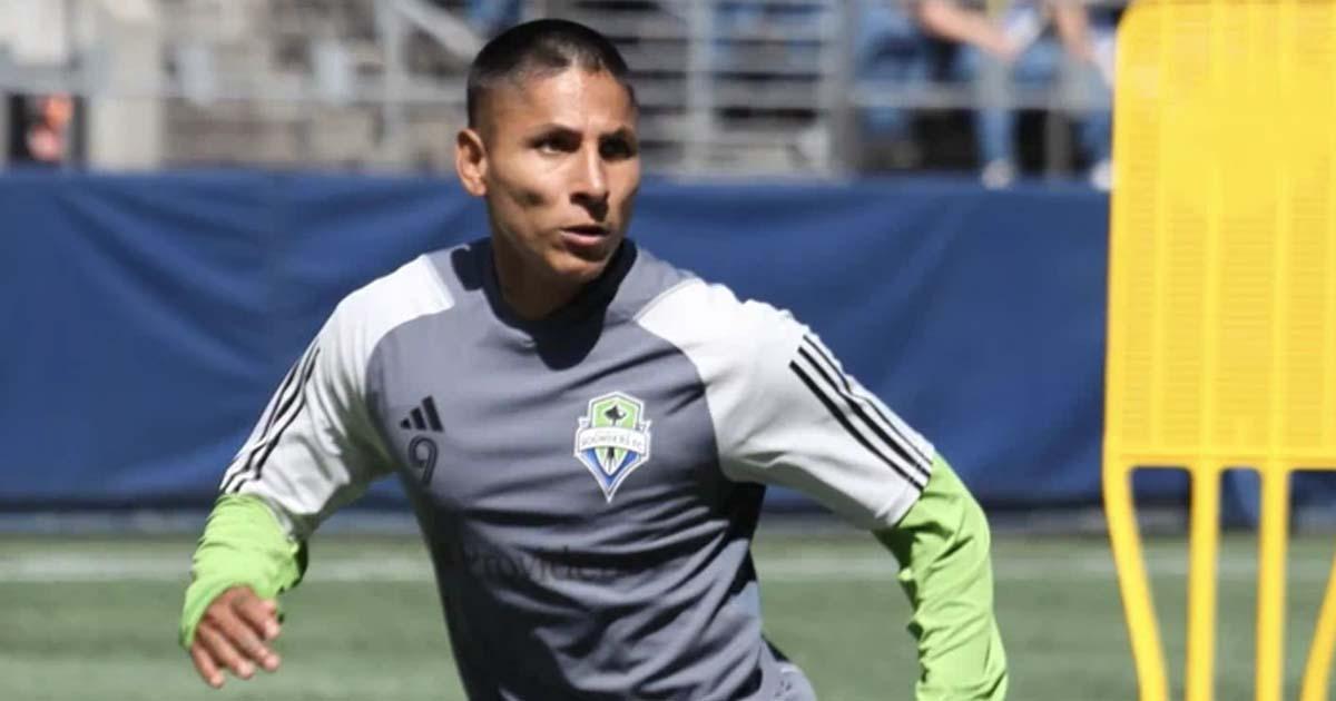 Ruidíaz se lesionó y encendió alarmas en Seattle