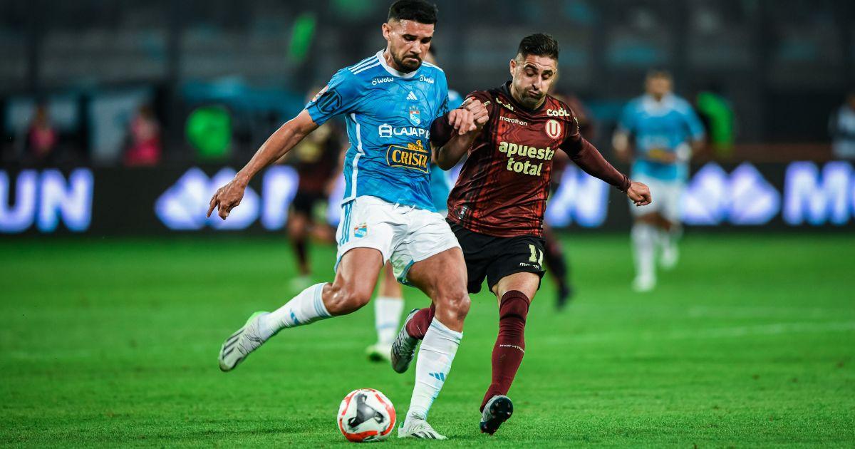 (FOTOS) Cristal y Universitario empataron sin goles en el estadio Nacional