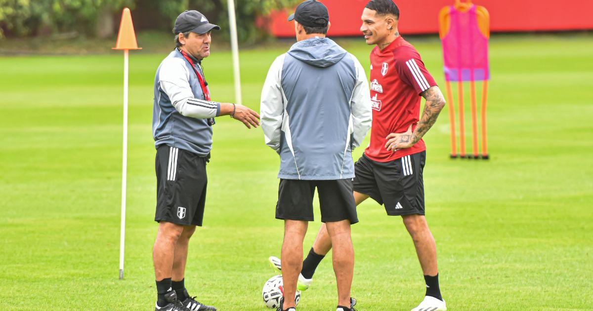 (FOTOS) Con Guerrero y Tapia, selección entrenó en Videna