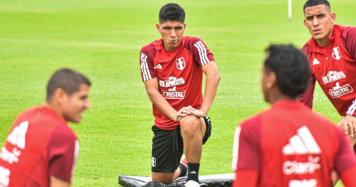 (FOTOS) Con Guerrero y Tapia, selección entrenó en Videna