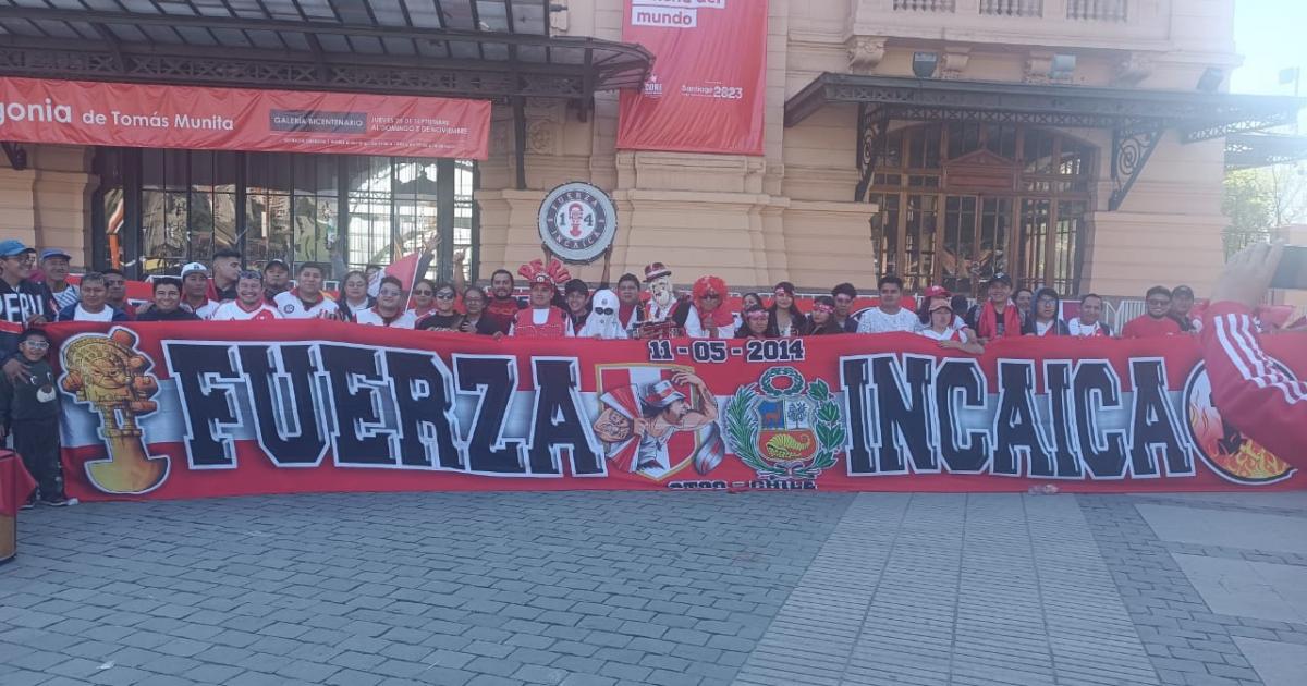(VIDEO) Hinchas peruanos realizaron primer banderazo en Chile 