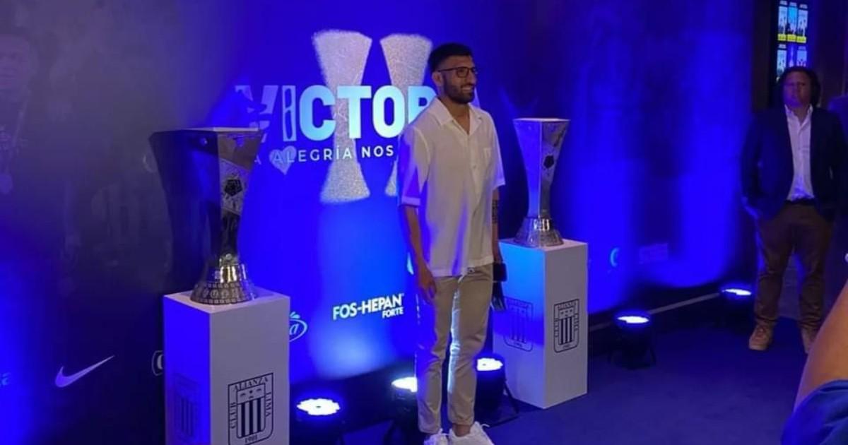 Ballón: "No voy a negar que me gustaría terminar mi carrera en Alianza"