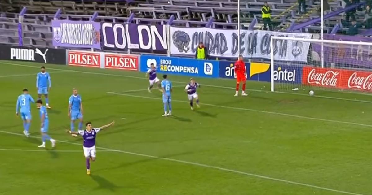 (VIDEO) Inatajable: Mira el golazo que anotó Alfonso Barco en Uruguay
