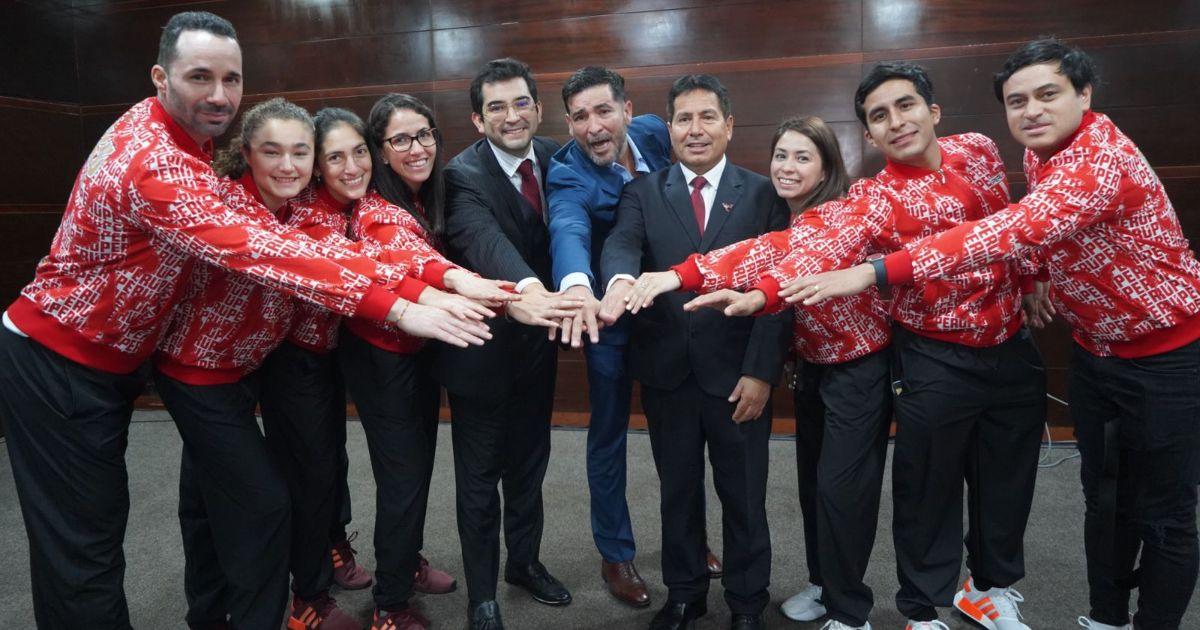 El COP e IPD presentaron a Gladys Tejeda y Nicolás Pacheco como abanderados de Perú en Santiago 2023