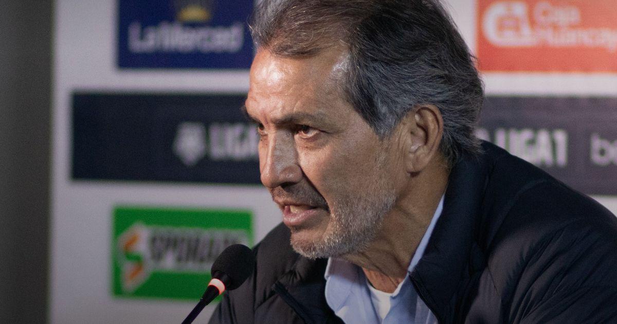 Navarro: "Felicito a los jugadores por la entrega y les deseo lo mejor"