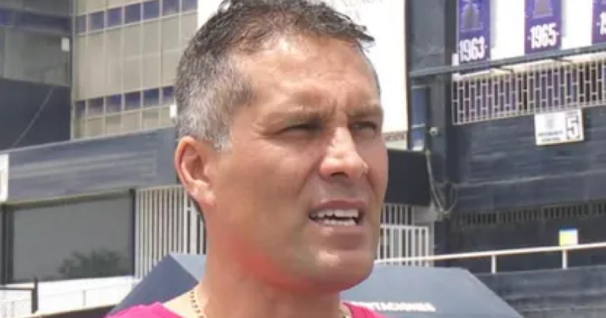 Butrón: "Santiago fue la ciudad que me causó más tensión cuando jugué con la selección"
