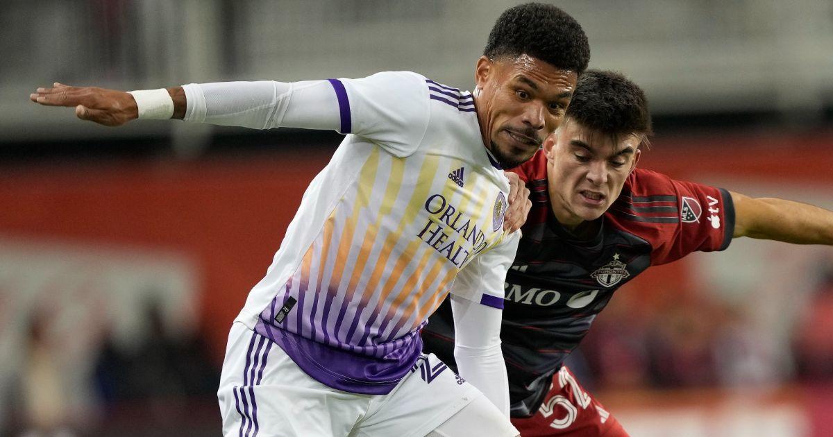 Sin los peruanos, Orlando City ganó y quedó listo para los play-offs