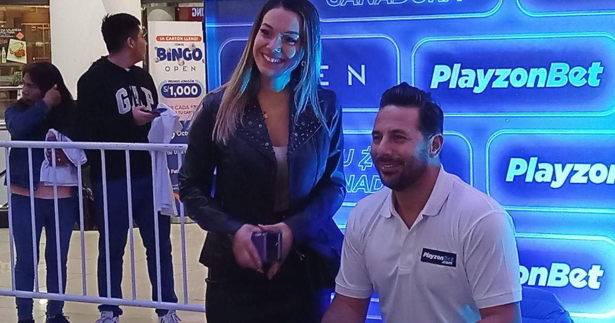 (VIDEO) Pizarro: "Todos como hinchas debemos apoyar a la selección"