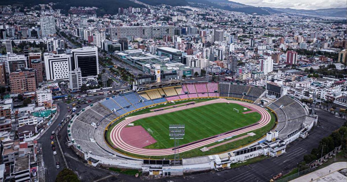 Selección Femenina reconoció estadio Atahualpa de Quito