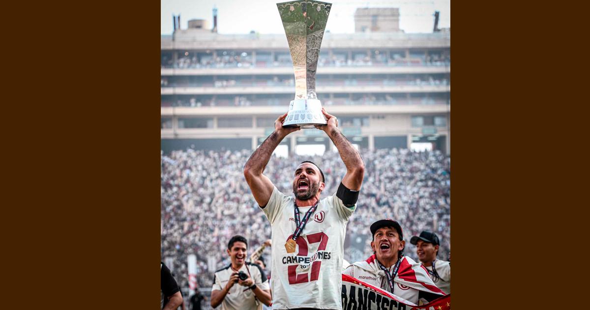 ¡Es Oficial! José Carvallo se despidió de Universitario con emotivo mensaje 