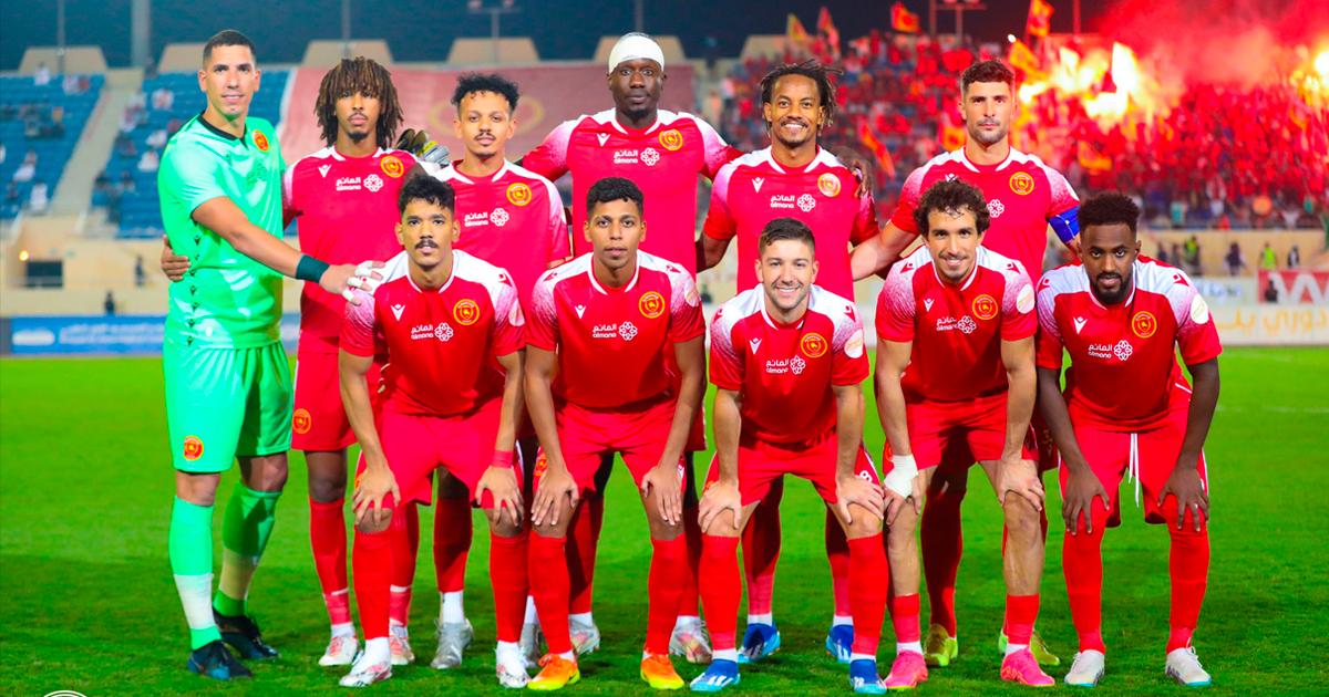 Con Carrillo, Al-Qadisiya igualó 3-3 con Jeddah por el ascenso árabe 