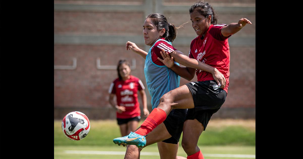 Selección peruana femenina viaja esta noche a Chile para jugar dos amistosos