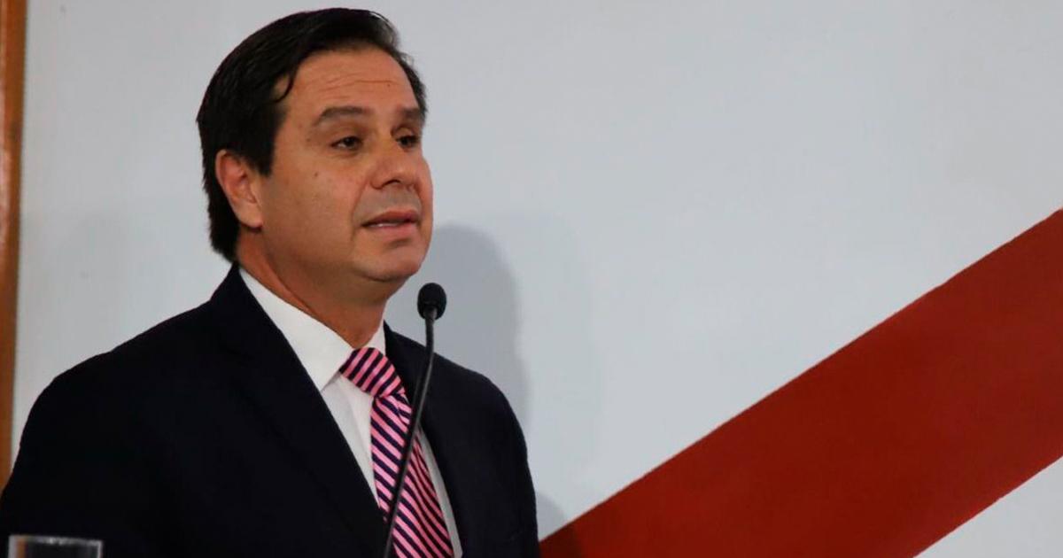 Cantuarias: “El señor Lozano tiene que dar un paso al costado para que el fútbol peruano se pueda recuperar"