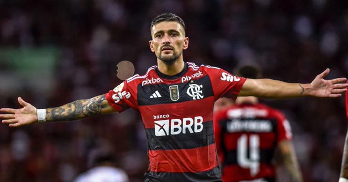 Flamengo venció a Bragantino y se sigue en la pelea por el Brasileirao