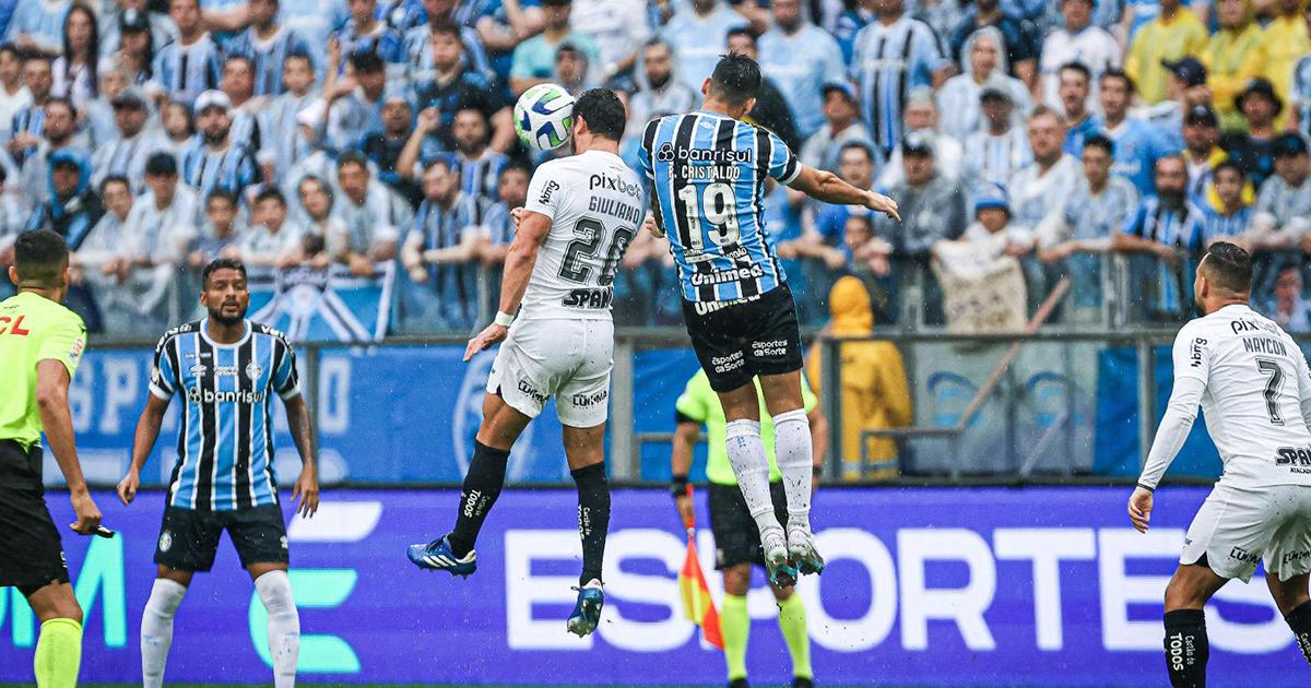 (VIDEO) Gremio cayó ante Corinthians y no pudo trepar a la cima del Brasileirao