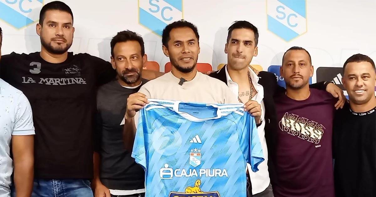 Lobatón: "Gareca influyó mucho en mí y estoy agradecido que venga a la despedida"