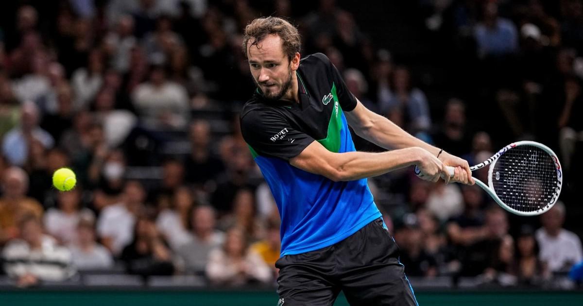 Medvedev se impuso a Rublev en el ATP Finals