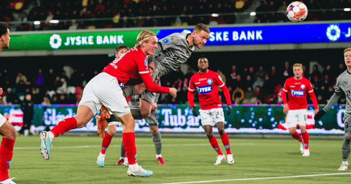 Sonne fue titular en derrota ante Midtjylland