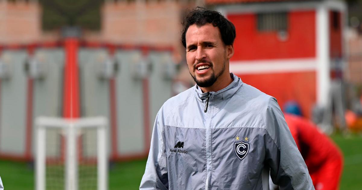 No se aleja del 'Papá': Torrejón extendió su contrato con Cienciano