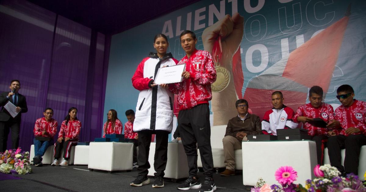 Cristhian Pacheco, bicampeón panamericano, recibió reconocimiento en Huancayo 