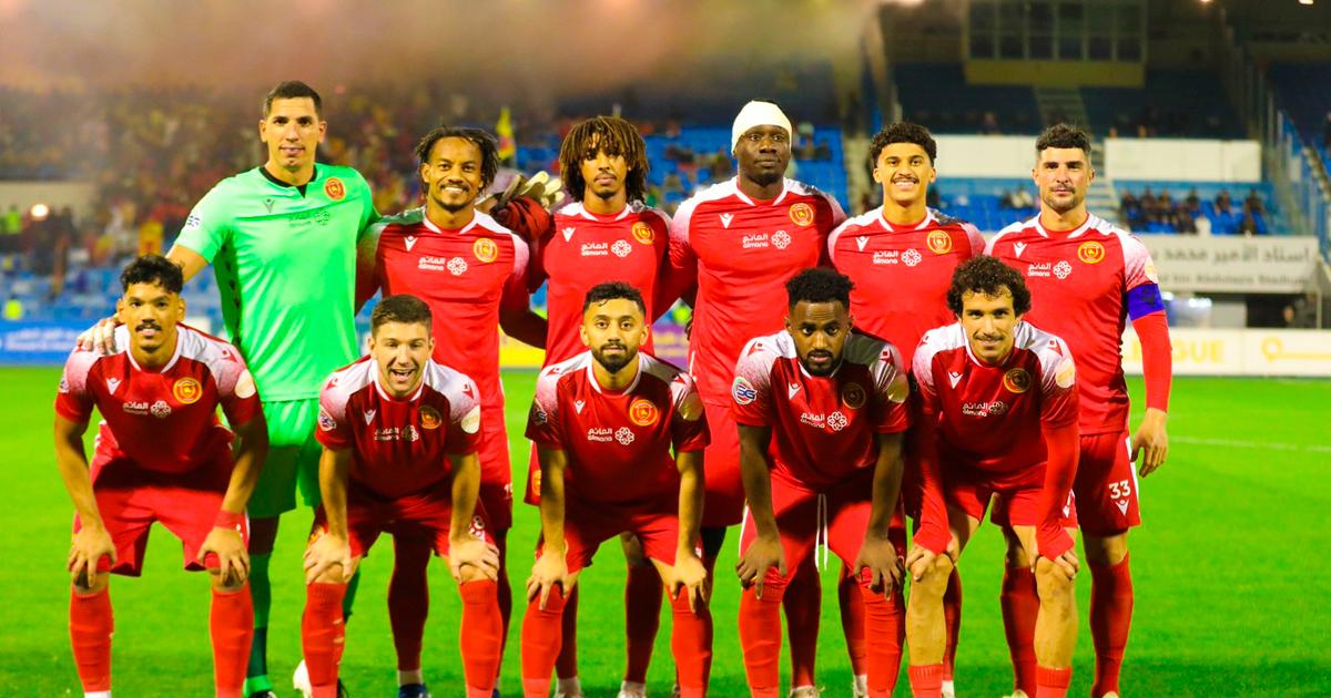 Con Carrillo, Al-Qadisiya aplastó a Al Najma y es líder en la segunda división árabe