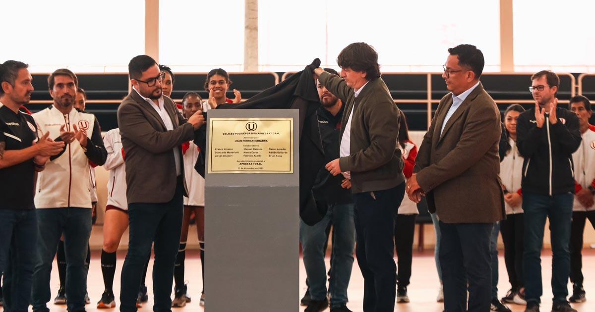 (FOTOS) Universitario inauguró Coliseo Polideportivo en el Lolo Fernández
