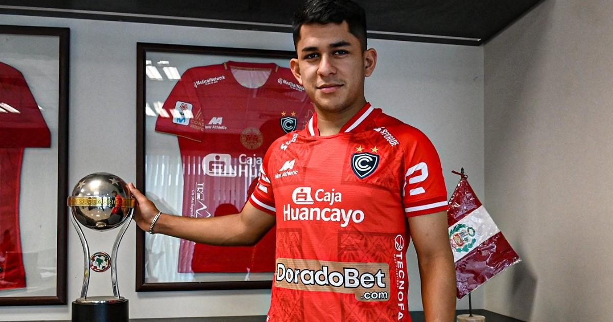 Gilmar Paredes jugará a préstamo en Cienciano