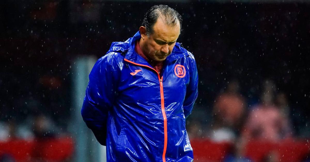 Exdirector de Cruz Azul disparó contra Reynoso: “Manejaba el equipo como si fuera dueño”