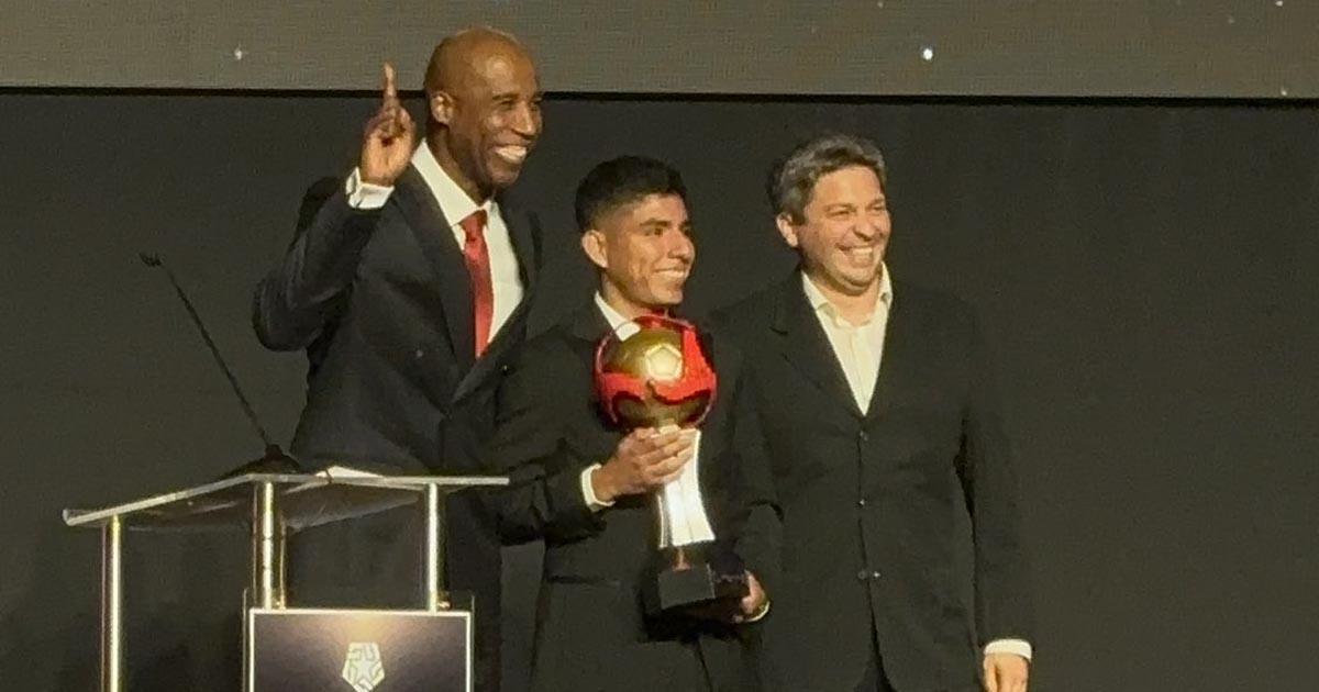 Piero Quispe fue elegido el Mejor Jugador del Año 2023