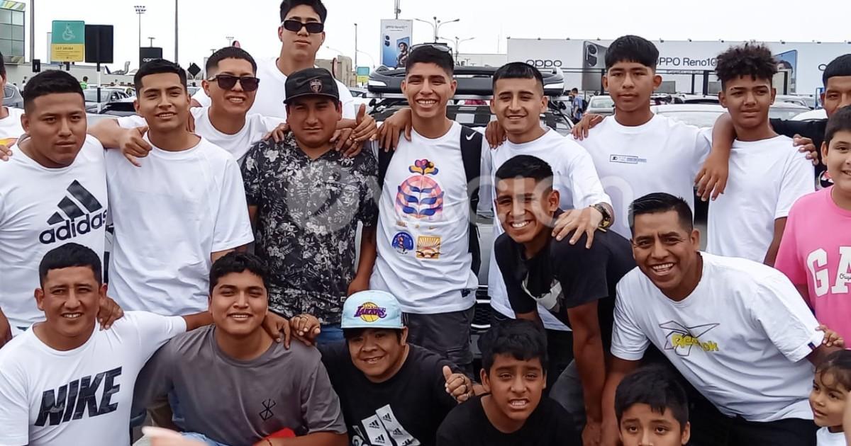 (QUISPE) Piero Quispe partió rumbo a México para pasar exámenes médicos en Pumas