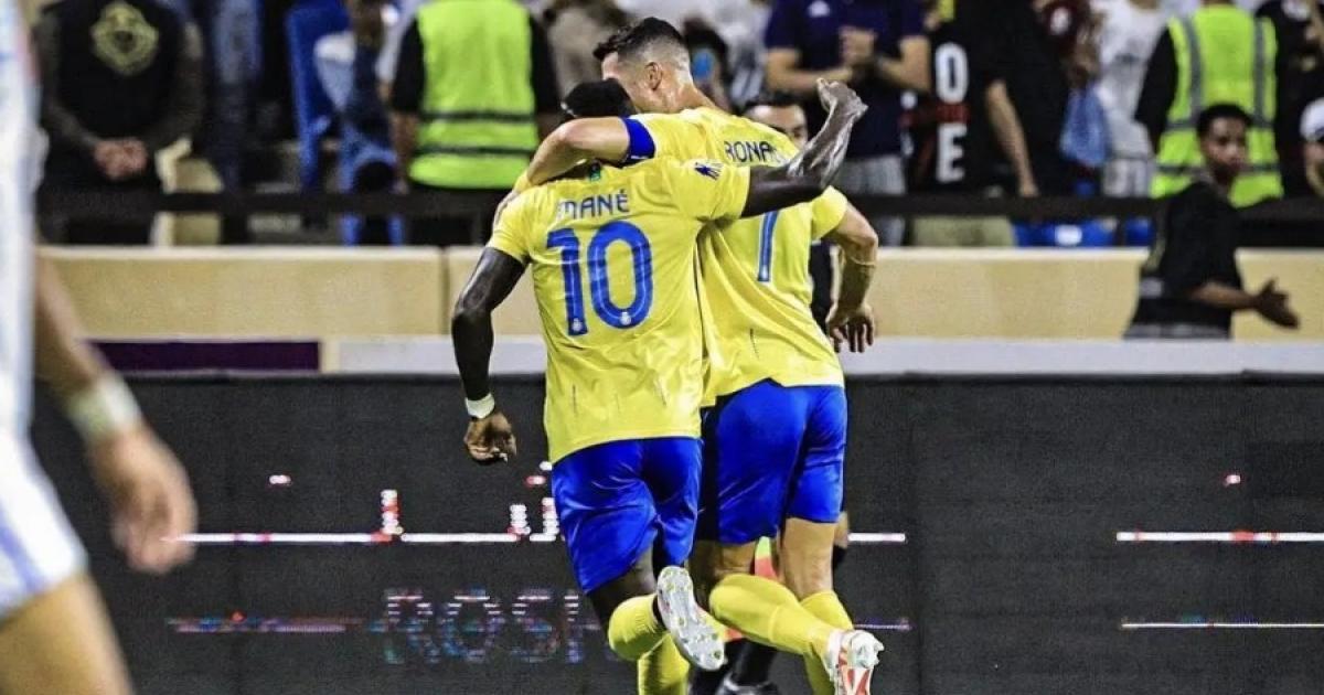 Al Nassr venció 5-2 a con dobletes de Sadio Mané y Cristiano Ronaldo