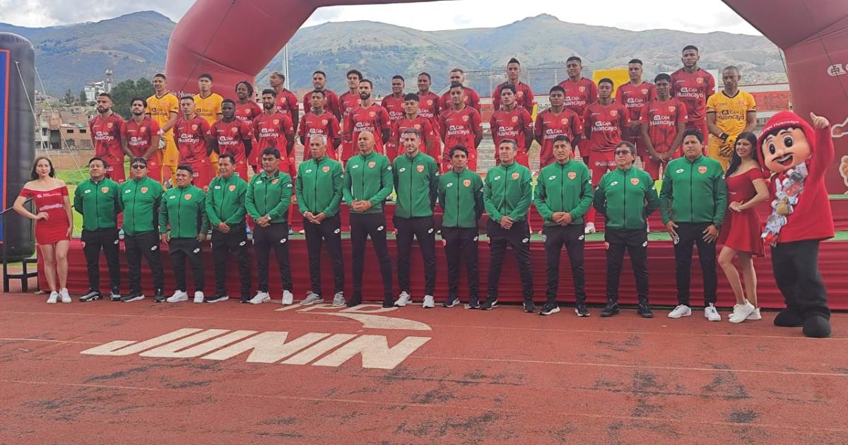 (VIDEO | FOTOS) Sport Huancayo presentó plantel versión 2024 que dirigirá Wilmar Valencia