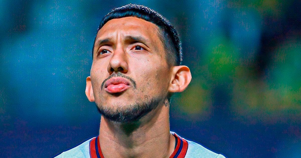 (VIDEO) 'Canchita' Gonzáles fue expulsado en empate del Al-Adalah