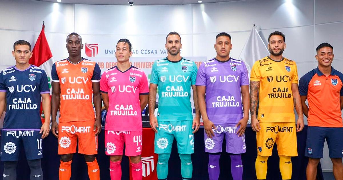 César Vallejo presentó sus tres camisetas para la temporada