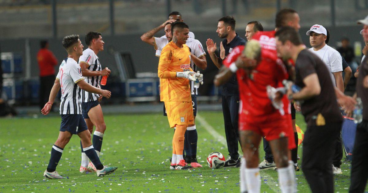 🔴#ENVIVO Alianza Lima iguala 0-0 ante Once Caldas en la 'Noche Blanquiazul'