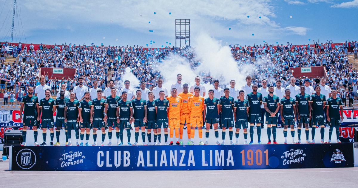 (VIDEO) ¡No hay primera sin segunda! Alianza Lima presentó plantel 2024 en Trujillo