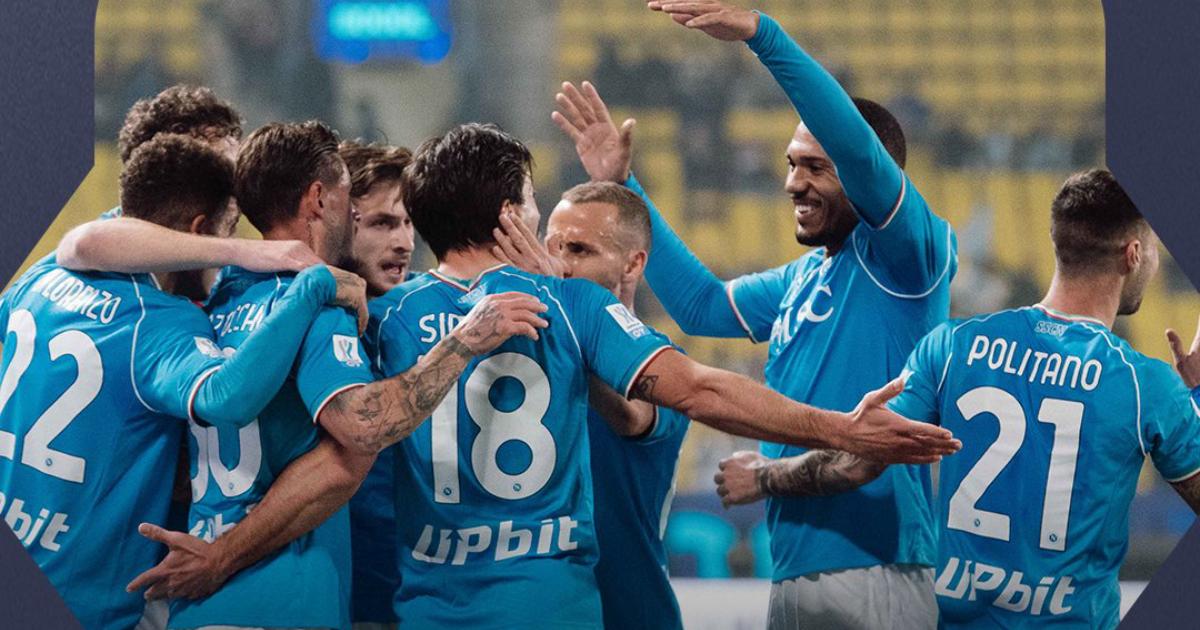 (VIDEO) Napoli goleó a la 'Fiore' y ya está en la final de la Supercopa de Italia