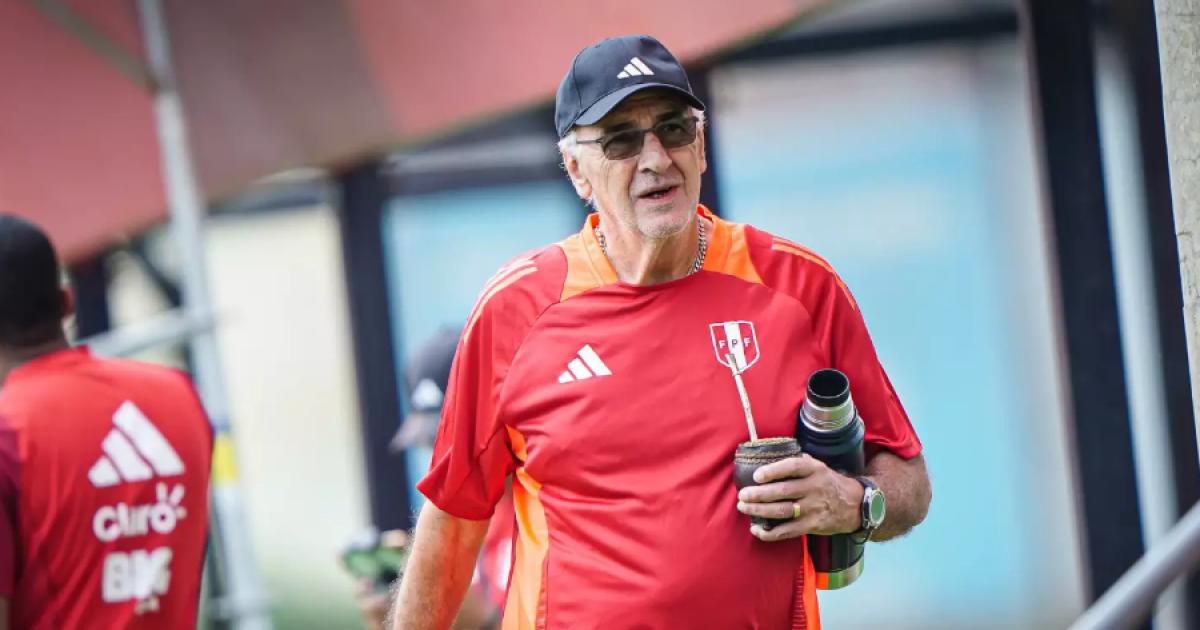 Fossati: "La Copa América nos tiene que servir para sacar un grupo de futbolistas unidos"