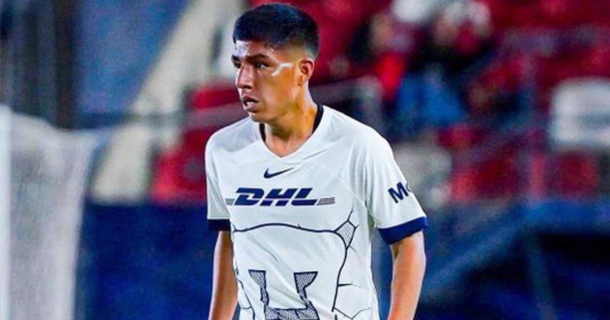 Piero Quispe debutó en caída de Pumas