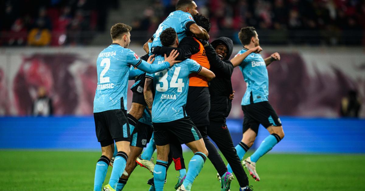 (VIDEO) No suelta la punta: Leverkusen ganó en los descuentos al RB Leipzig